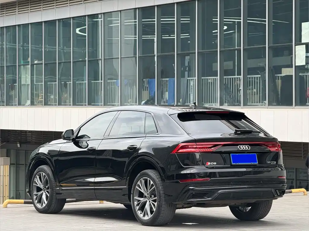 Audi Q8 2022 55 TFSI luxury and dynamic model купить на сайте DeffCars