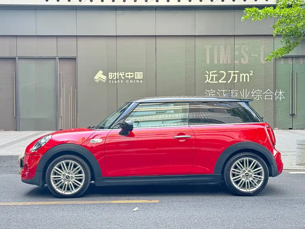 MINI 2019 2.0T COOPER S Classic купить на сайте DeffCars