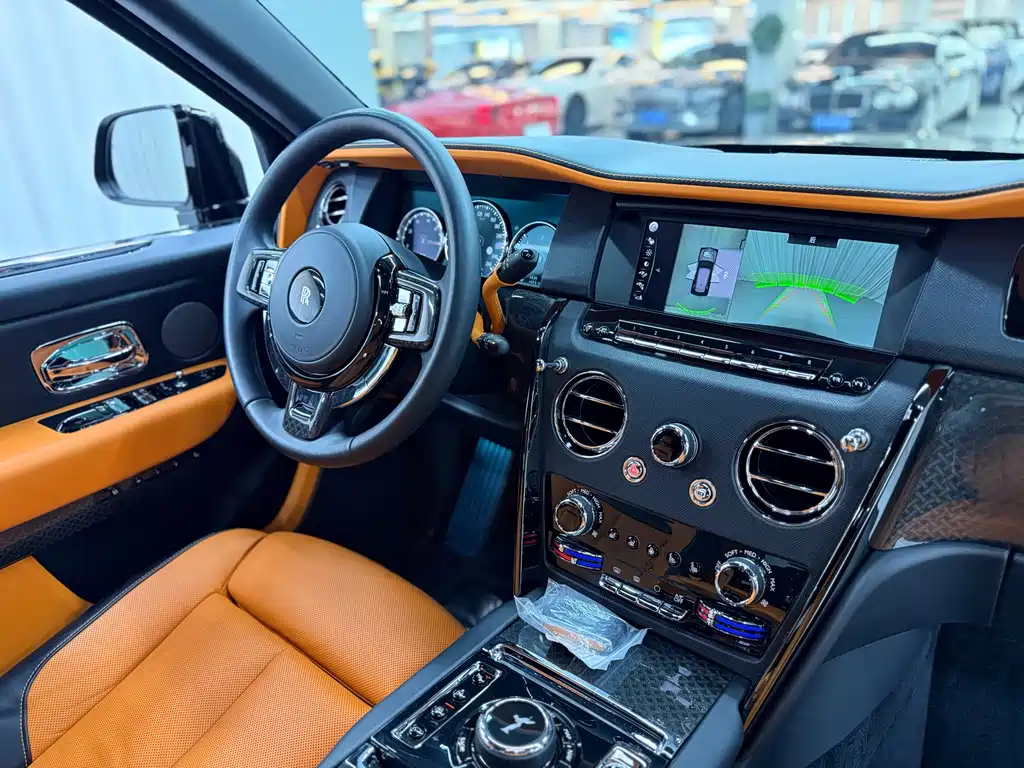 Cullinan 2020 Black Badge купить на сайте DeffCars