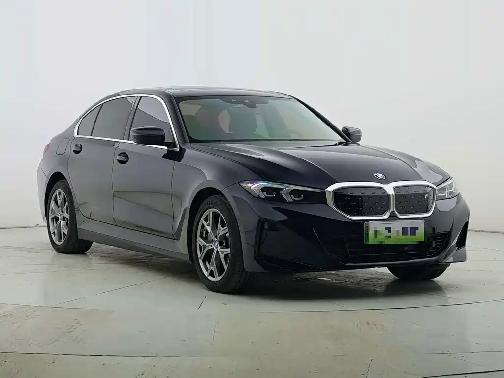 BMW i3 2024 eDrive 35 L купить на сайте DeffCars