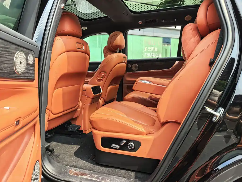 Wenjie M9 2024 extended range Max version 42kWh 6-seater version купить на сайте DeffCars