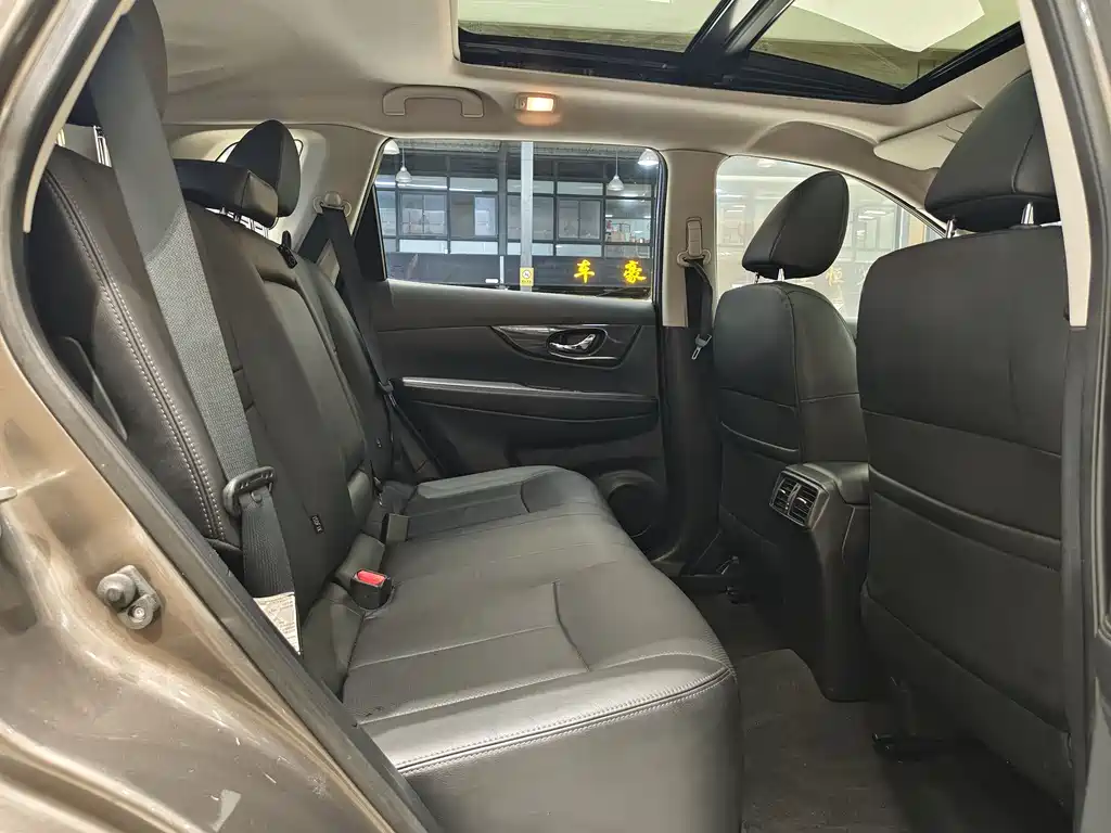 X-Trail 2017 2.0L CVT Comfort Edition 2WD купить на сайте DeffCars