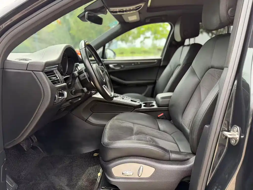 Macan 2018 Macan 2.0T купить на сайте DeffCars