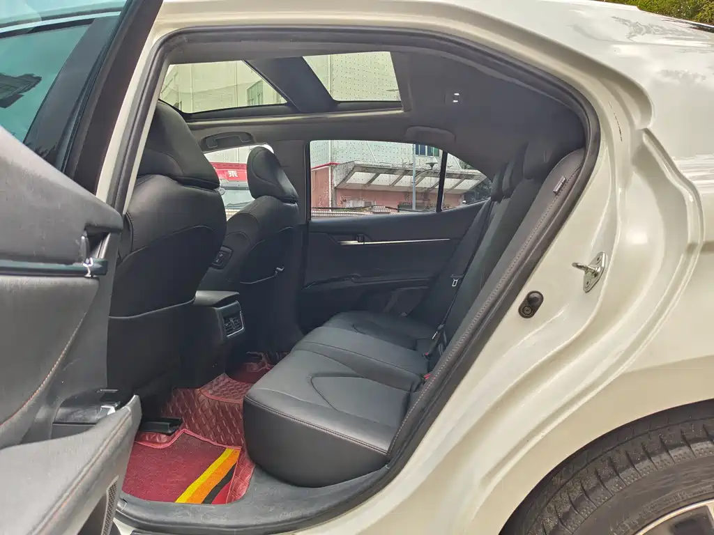 Camry 2021 2.5G Deluxe Edition купить на сайте DeffCars