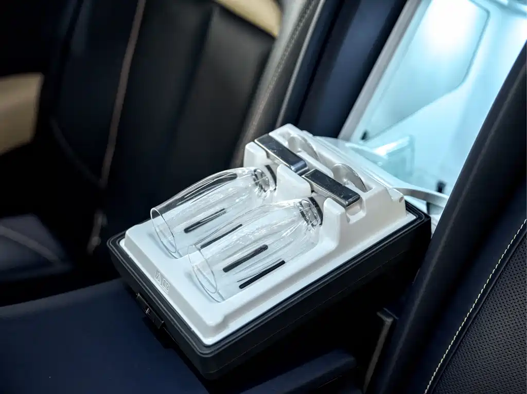 Cullinan 2018 four-seat version купить на сайте DeffCars