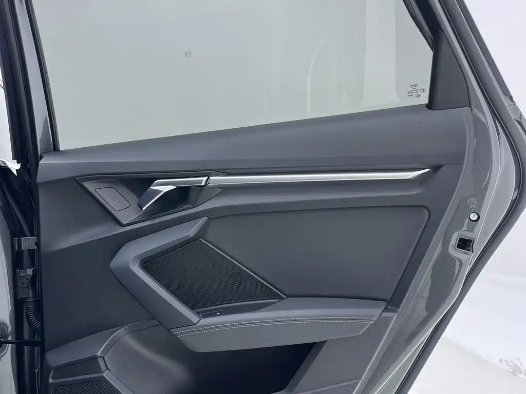 Audi A3 2023 facelift A3L Limousine 35 TFSI fashionable and sporty купить на сайте DeffCars