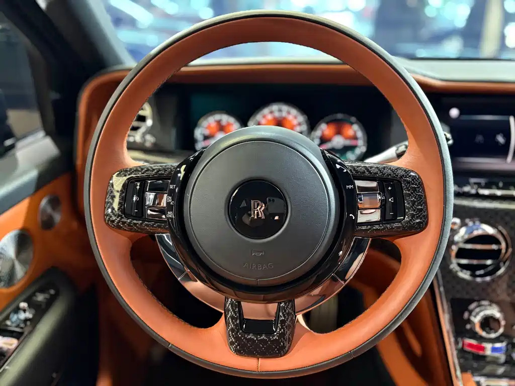 Cullinan 2018 four-seat version купить на сайте DeffCars