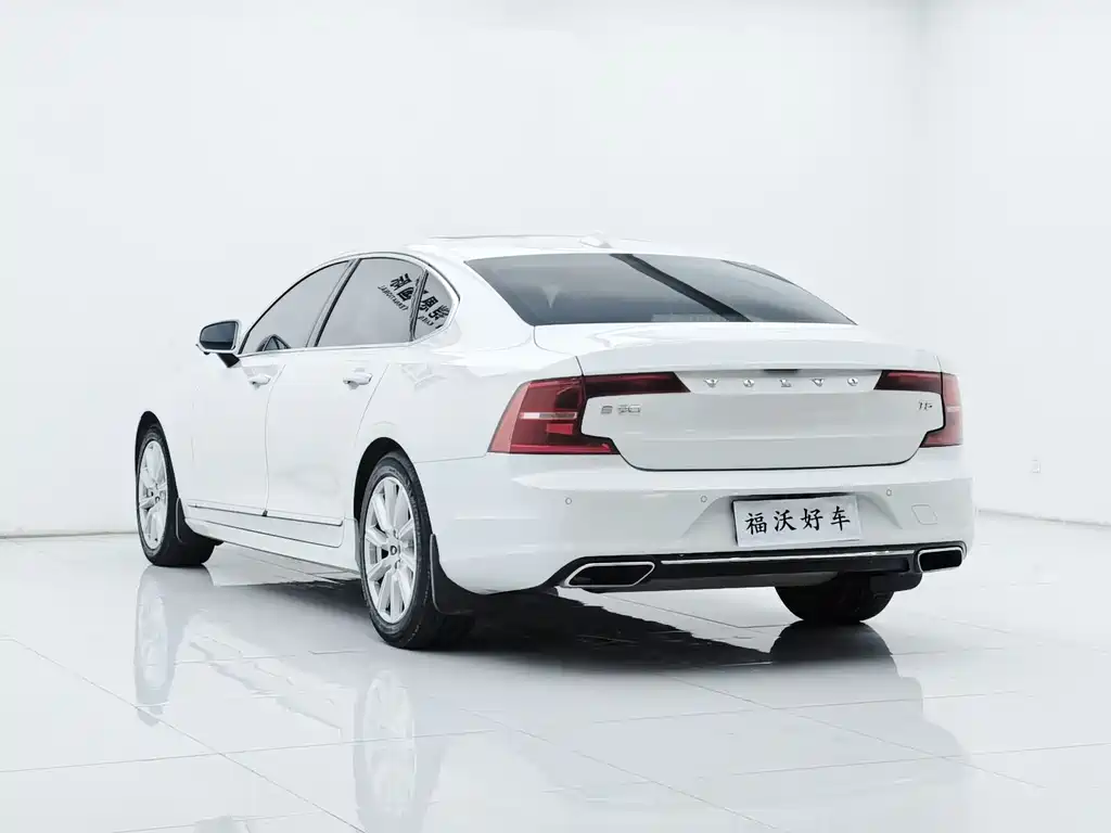 Volvo S90 2020 T5 Zhiyi Luxury Edition купить на сайте DeffCars