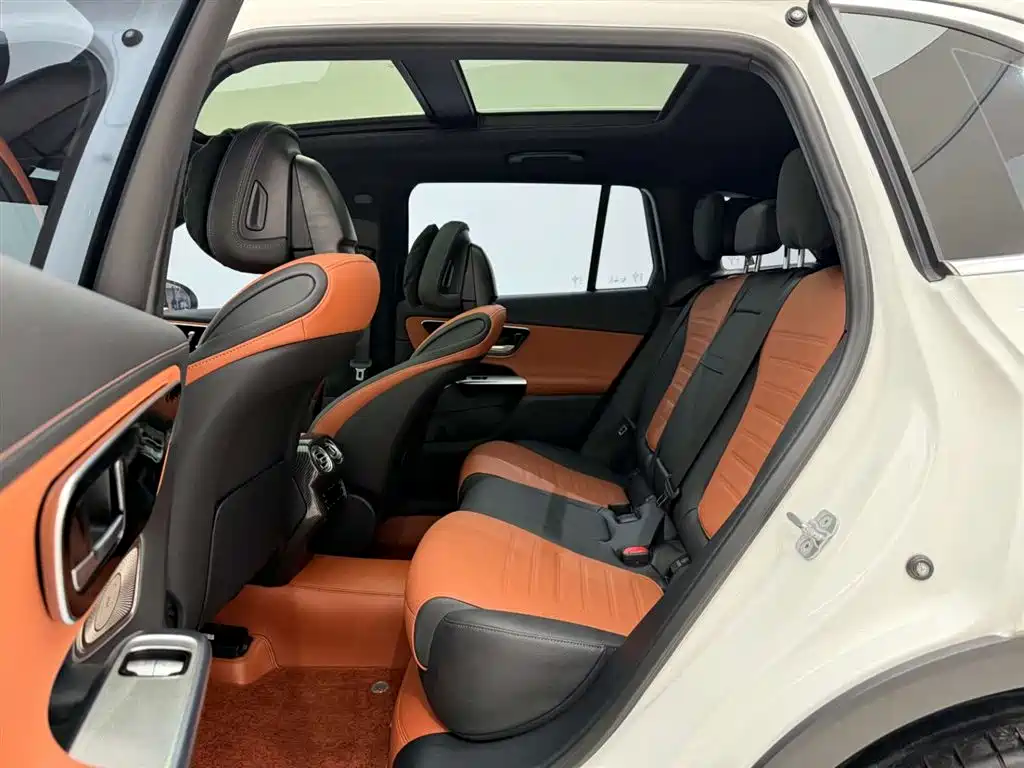 Mercedes-Benz GLC 2023 GLC 260 L 4MATIC Dynamic 5-seater купить на сайте DeffCars