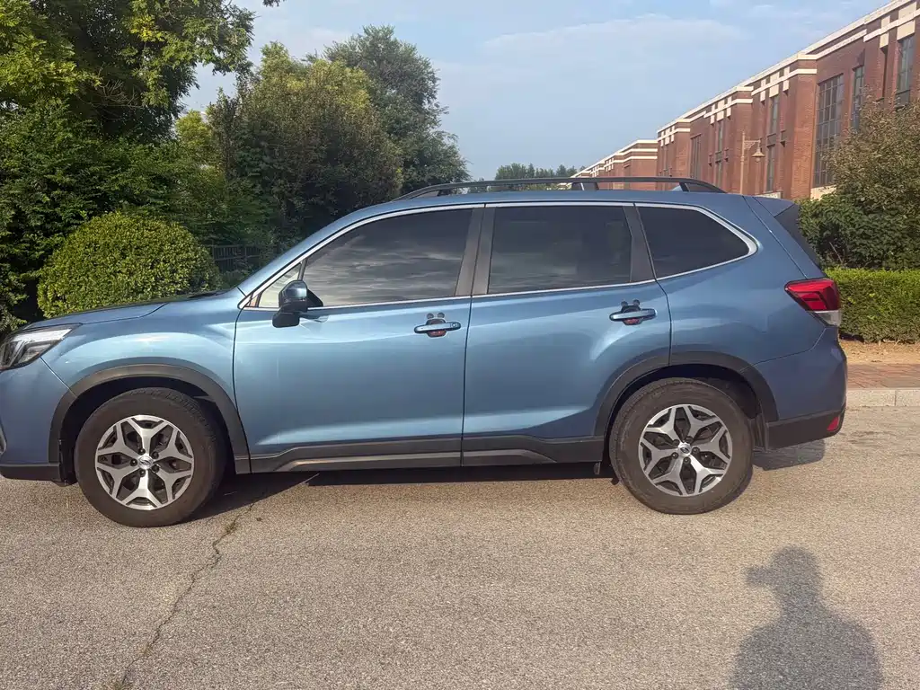Forester 2021 2.0i Deluxe Edition купить на сайте DeffCars