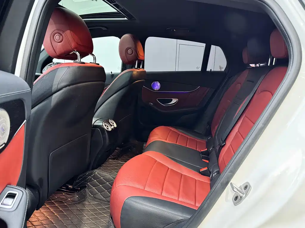 Mercedes-Benz GLC Coupe 2023 GLC 300 4MATIC Coupe SUV купить на сайте DeffCars