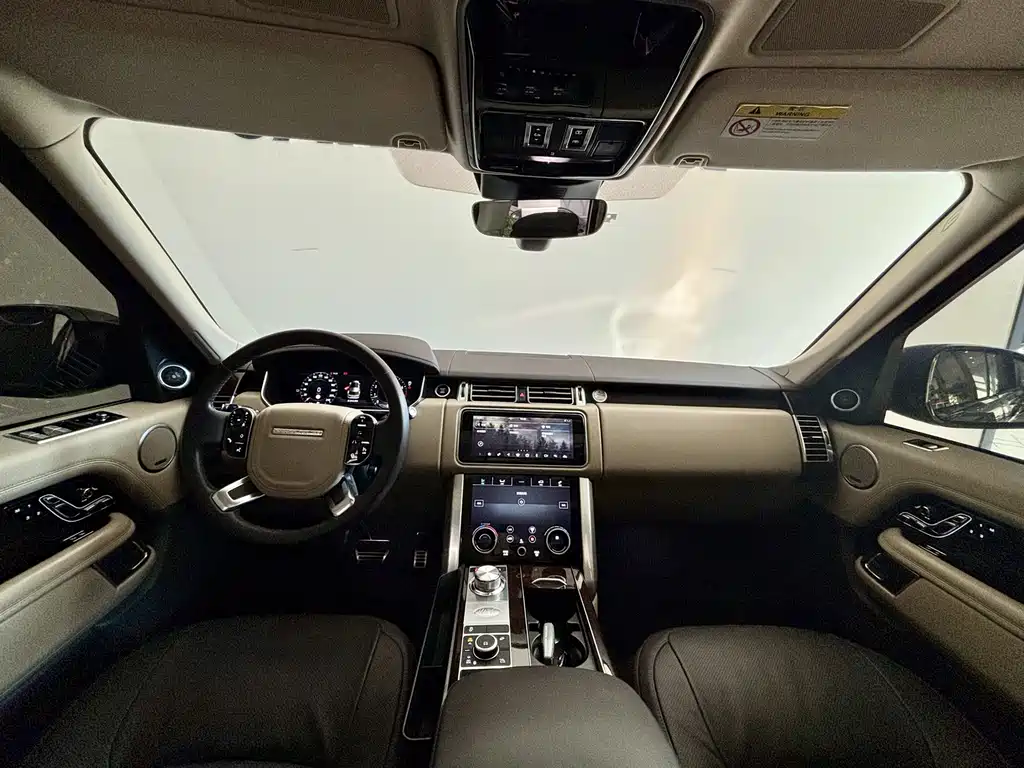 Range Rover 2022 3.0 L6 400PS Legendary Extended Classic Edition купить на сайте DeffCars