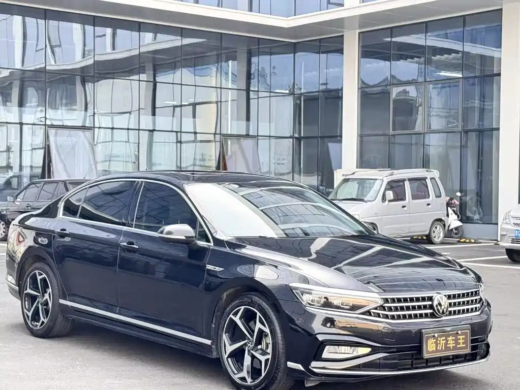 Magotan 2023 2 million commemorative edition 330TSI DSG luxury model купить на сайте DeffCars