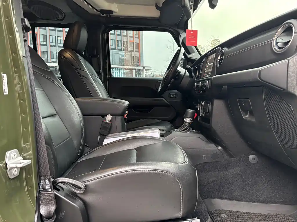 Gladiator 2022 3.6L advance version купить на сайте DeffCars