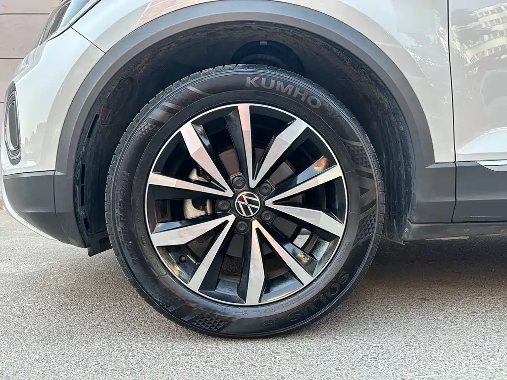 T-ROC 2023 280TSI DSG two-wheel drive time version купить на сайте DeffCars