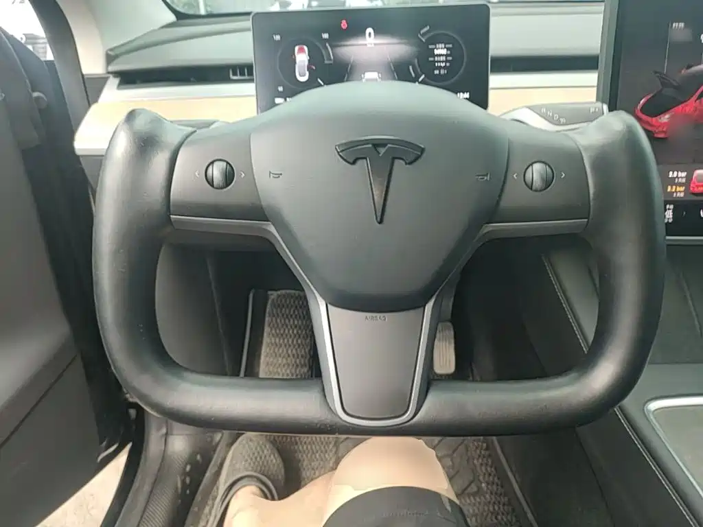 Model Y 2022 facelift rear-wheel drive version купить на сайте DeffCars