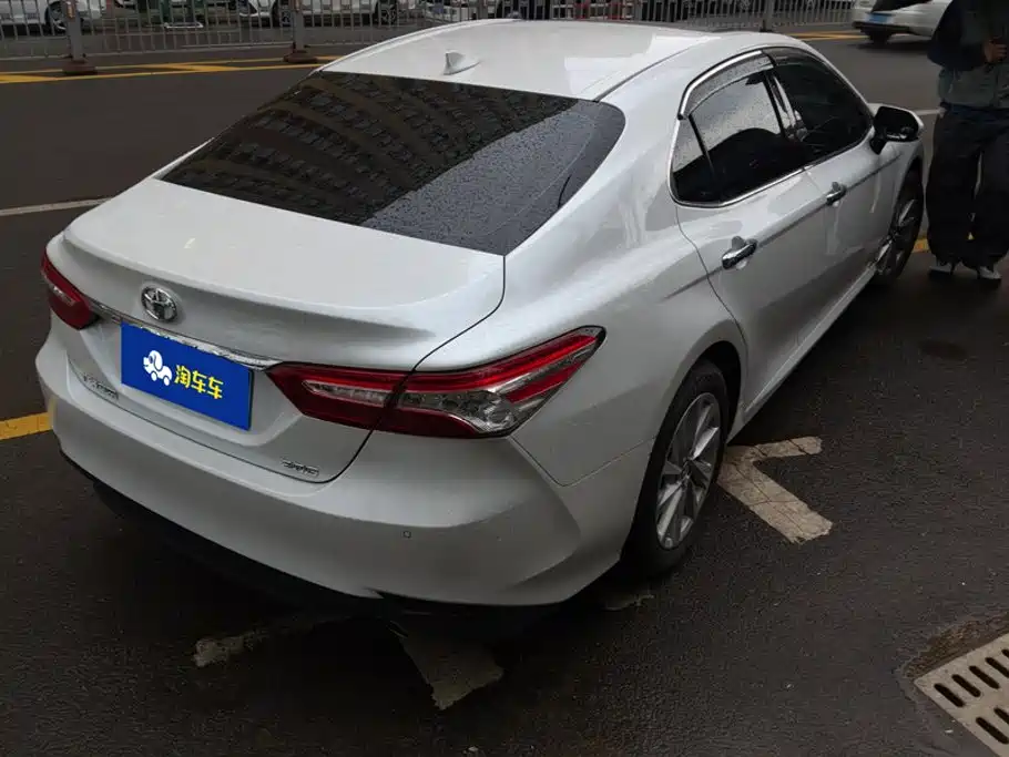 Camry 2022 2.0GVP Leading Edition купить на сайте DeffCars
