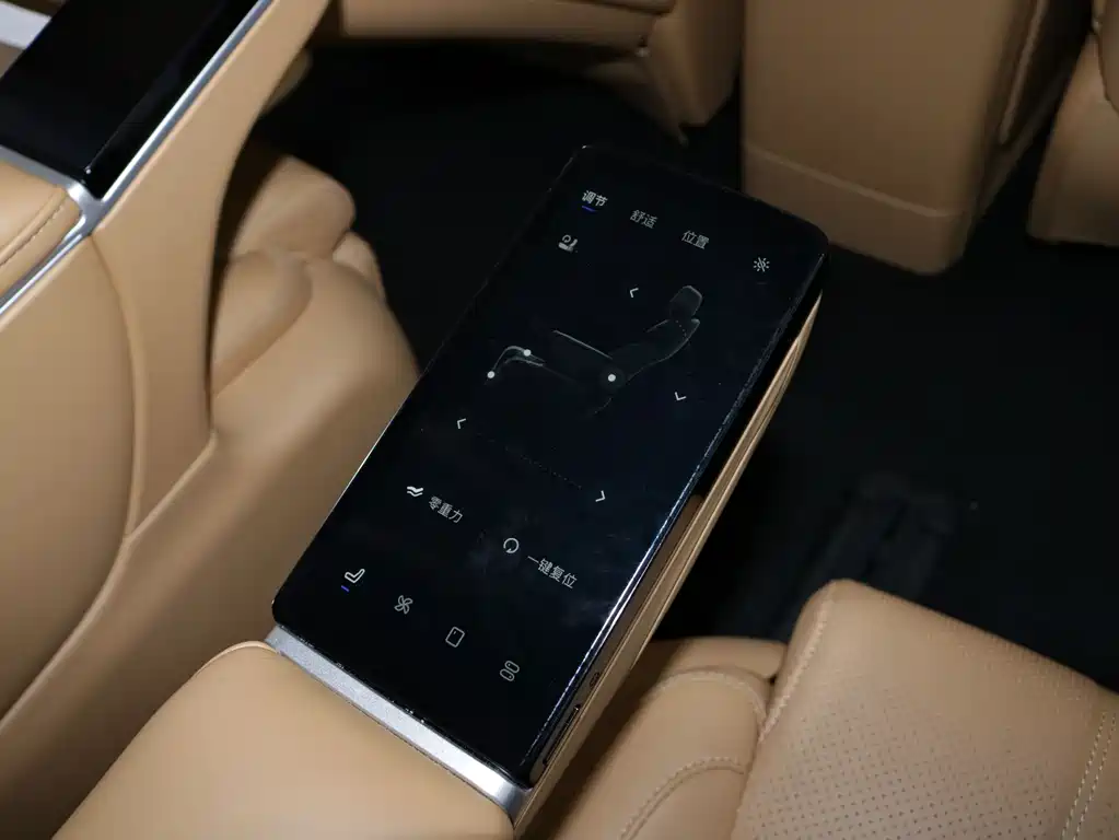 Lantu Dreamer 2025 PHEV four-wheel drive flagship Kunpeng version купить на сайте DeffCars