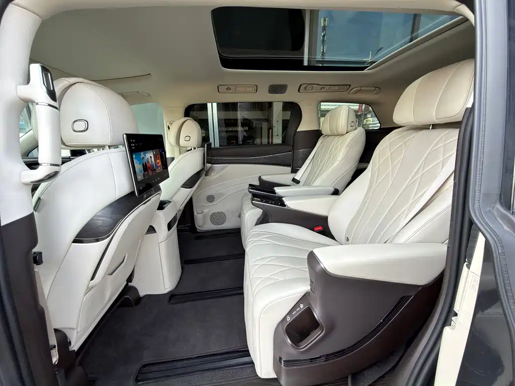 Denza D9 2025 DM-i smart driving version 1020 four-wheel drive premium model купить на сайте DeffCars