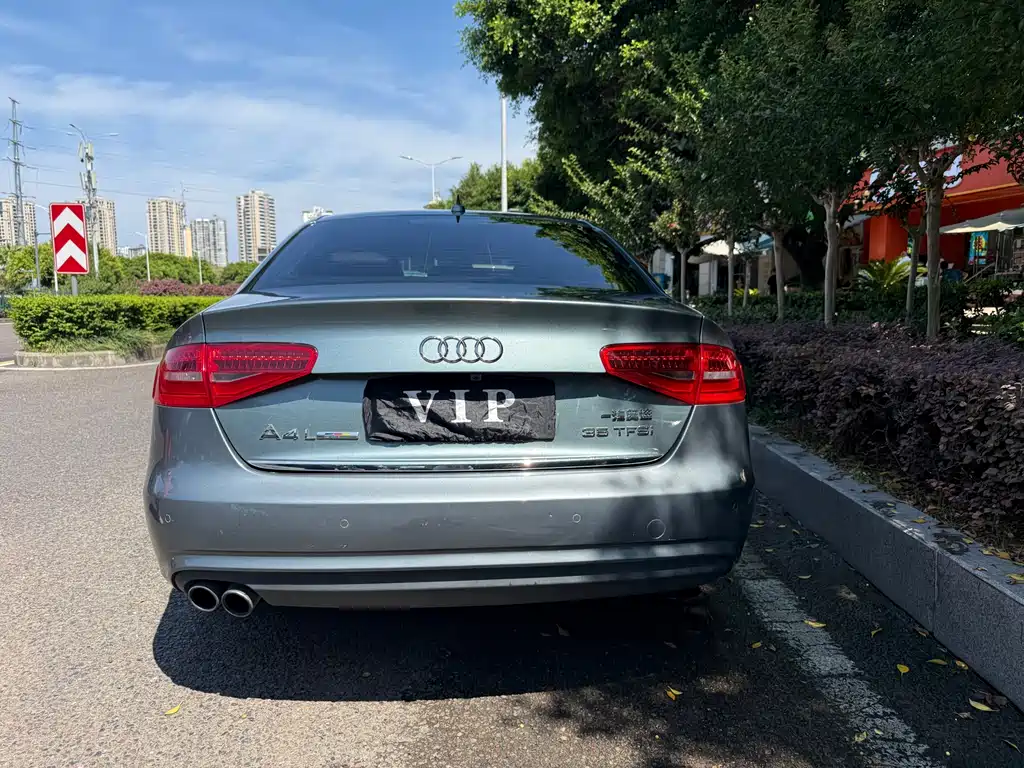 Audi A4L 2015 35 TFSI automatic comfort type купить на сайте DeffCars
