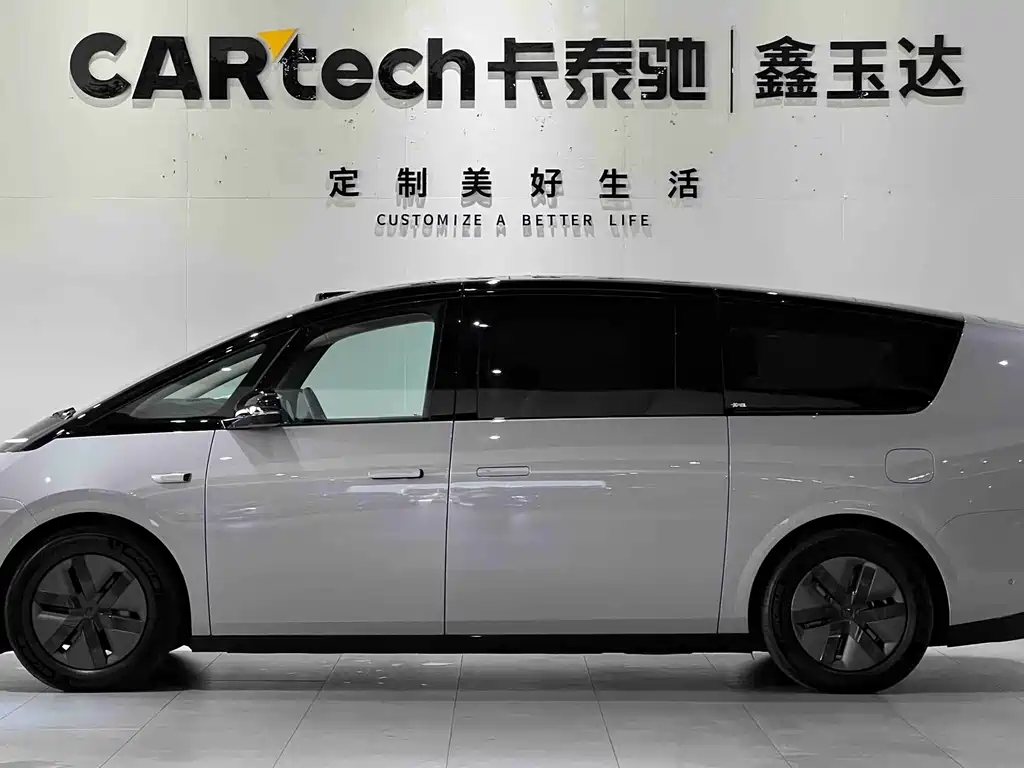 Ideal MEGA 2025 Home Family Special Edition купить на сайте DeffCars