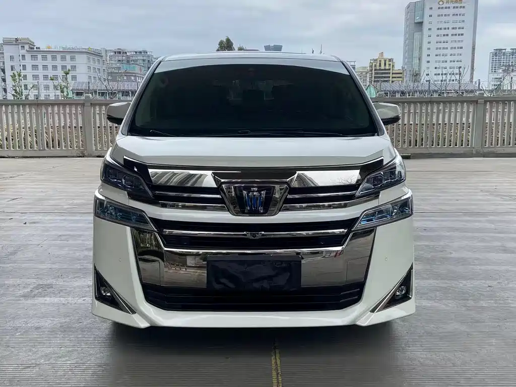 Wilfa 2021 Crown Dual Engine 2.5L HV Deluxe Edition купить на сайте DeffCars