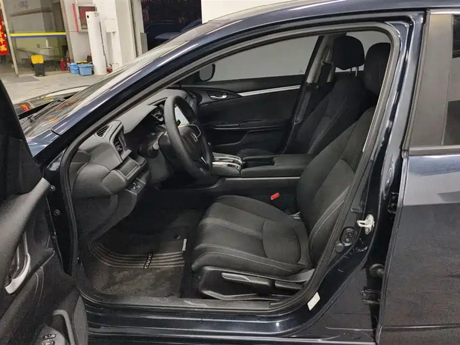 Civic 2016 180TURBO CVT Comfort Edition купить на сайте DeffCars