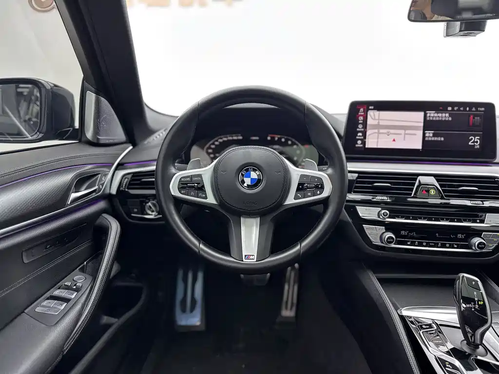 BMW 5 Series Imported 2022 Facelift 530i Fashion Edition M Sports Package купить на сайте DeffCars