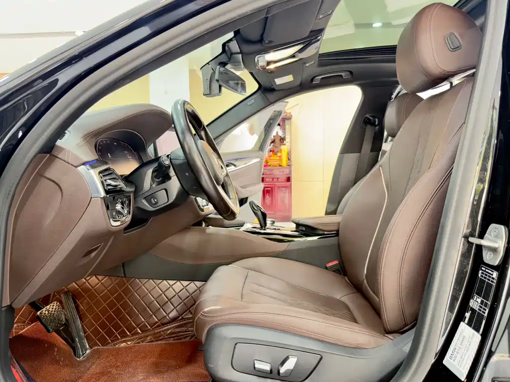 BMW 5 Series 2022 525Li M Sports Package купить на сайте DeffCars