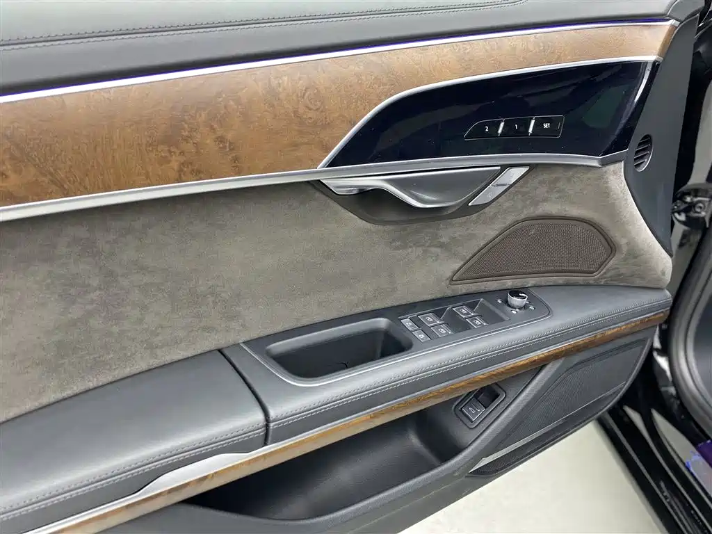 Audi A8 2019 facelift Plus A8L 55 TFSI quattro luxury model купить на сайте DeffCars