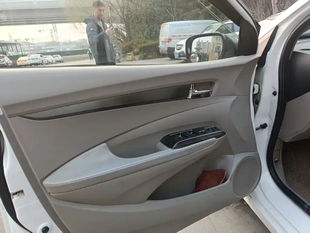 Fengfan Classic 2012 1.5L Automatic Elite Edition купить на сайте DeffCars