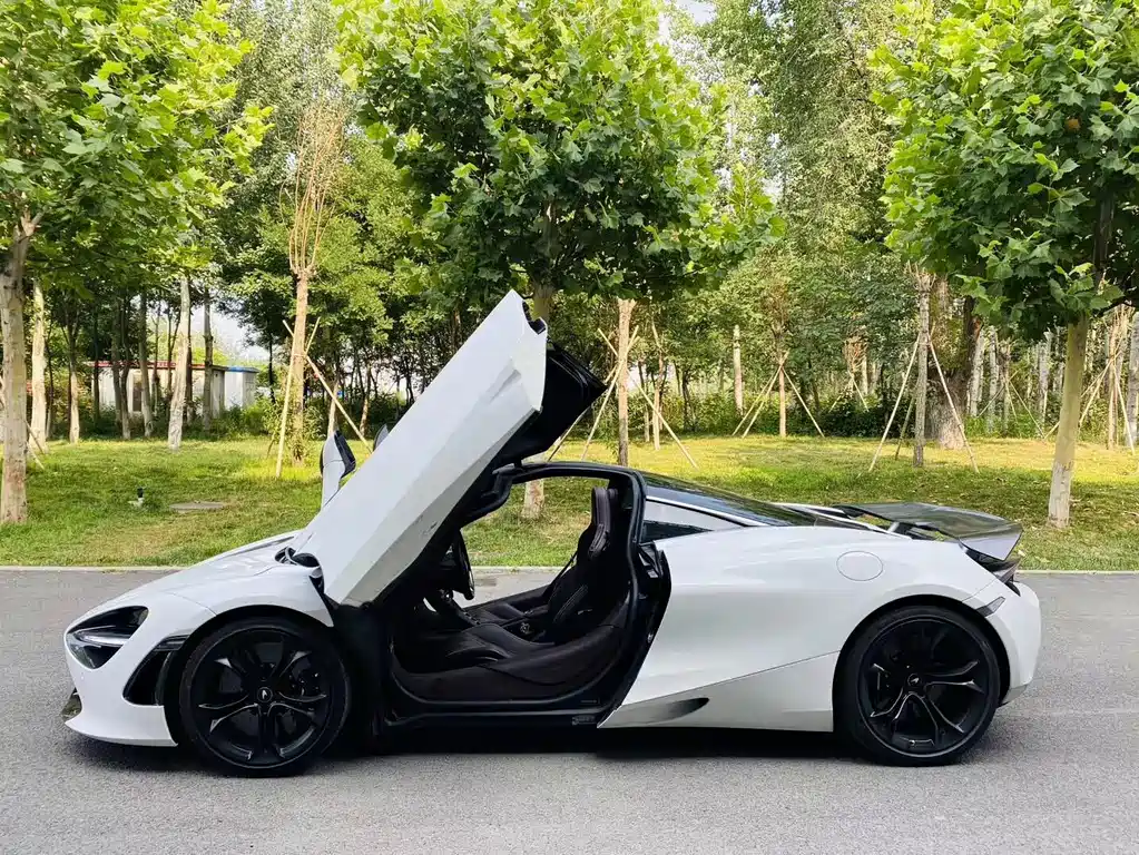 McLaren 720S 2019 4.0T Coupe купить на сайте DeffCars