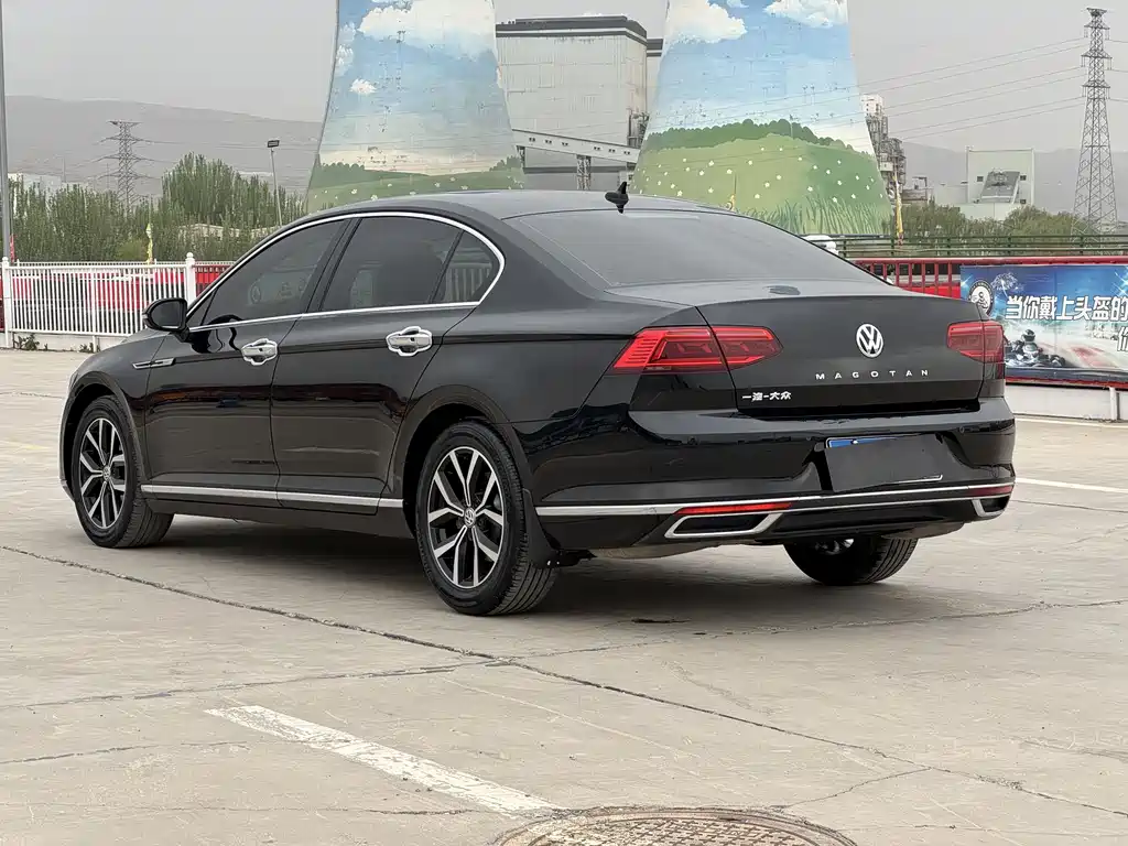 Magotan 2020 330TSI DSG leading model купить на сайте DeffCars