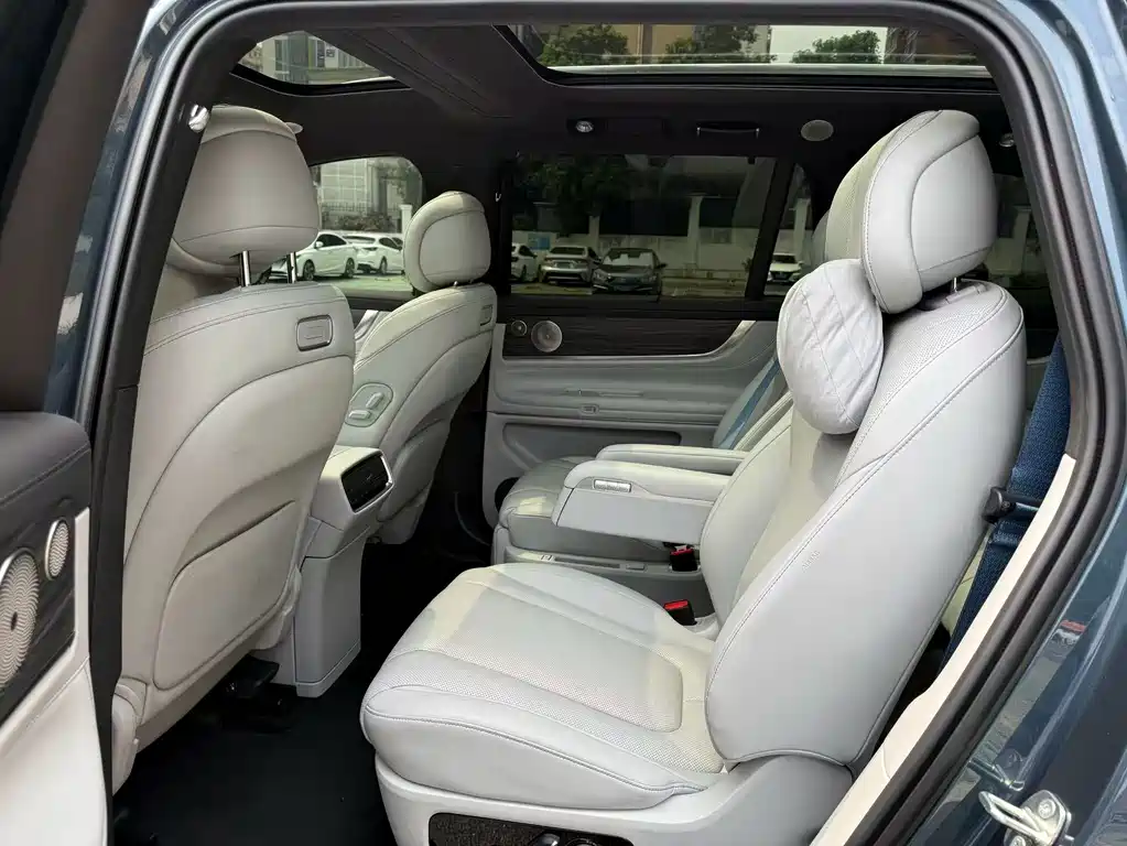 Aito M9 2024 extended range Ultra version 52kWh 6-seater купить на сайте DeffCars