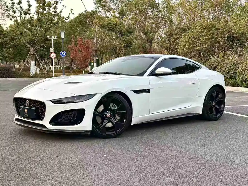 Jaguar F-TYPE 2021 P300 rear-drive First Edition hard-top version купить на сайте DeffCars