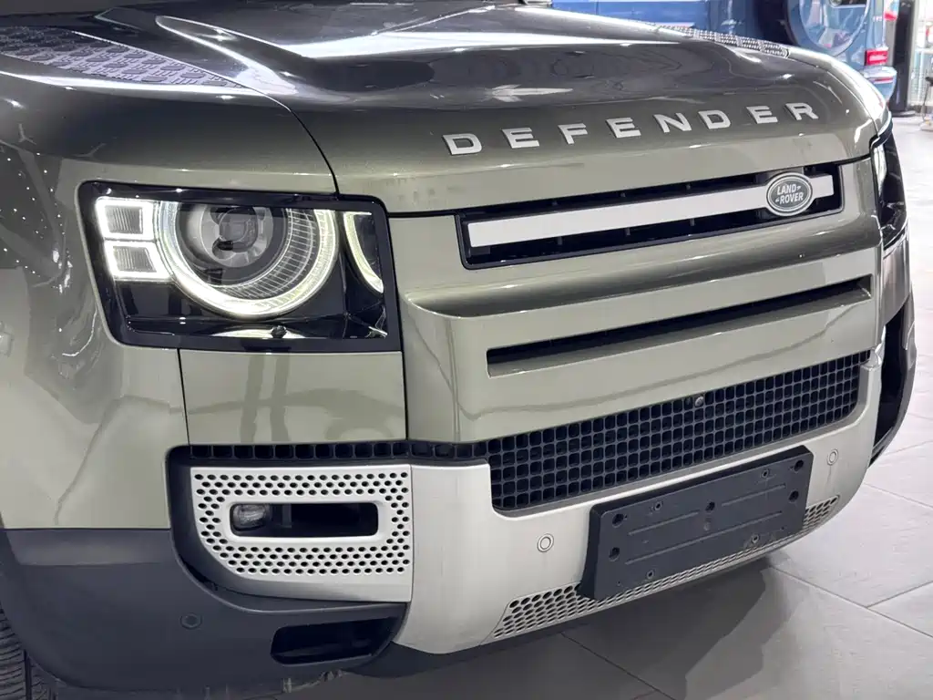 Land Rover Defender 2023 130 3.0T P400 HSE купить на сайте DeffCars