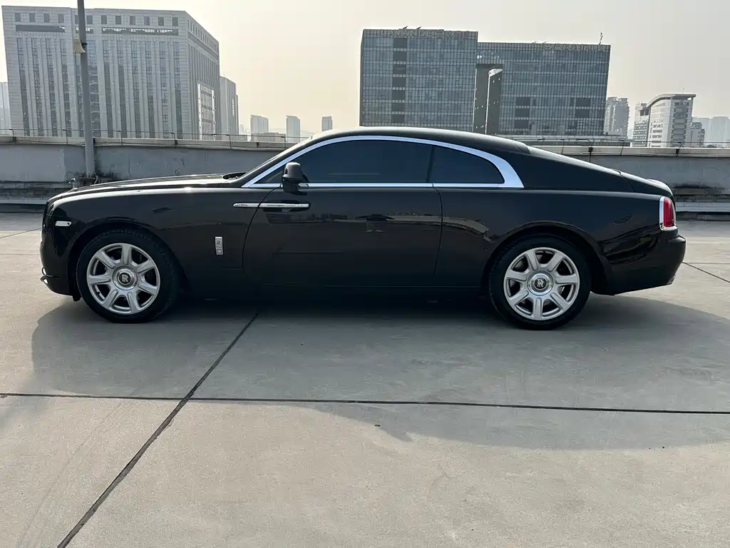 Phantom 2018 6.6T standard model купить на сайте DeffCars