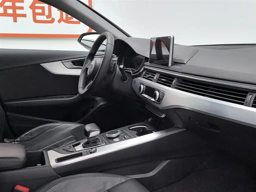 Audi A4L 2019 40 TFSI Fashion Type National V купить на сайте DeffCars