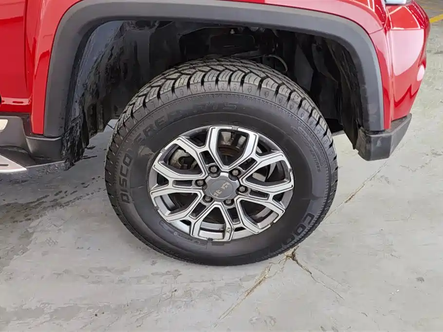 Beijing off-road BJ40 2023 2.0T automatic four-wheel drive city hunter version knight type купить на сайте DeffCars