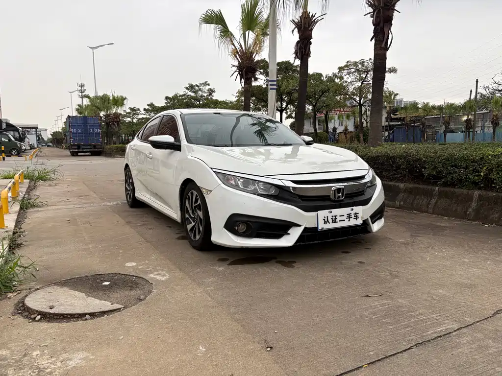 Civic 2016 220TURBO CVT Deluxe Edition купить на сайте DeffCars
