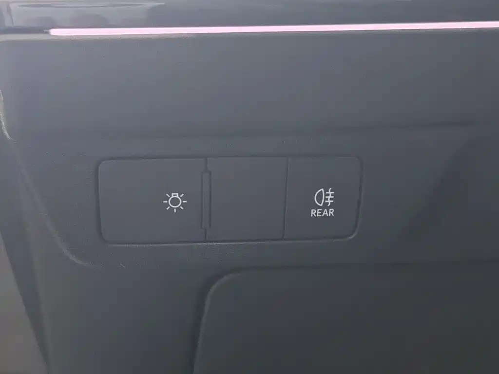 Audi Q4 e-tron 2024 40 e-tron Creative Edition купить на сайте DeffCars
