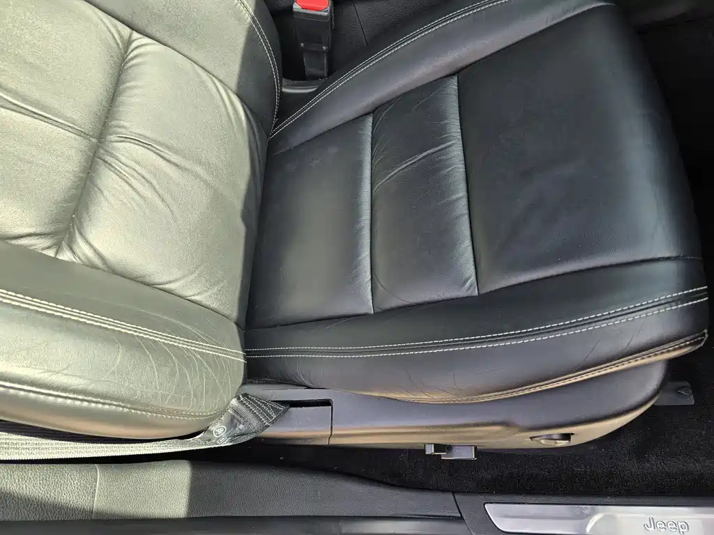 Grand Cherokee (Imported) 2015 3.0L Comfort Navigation Edition купить на сайте DeffCars