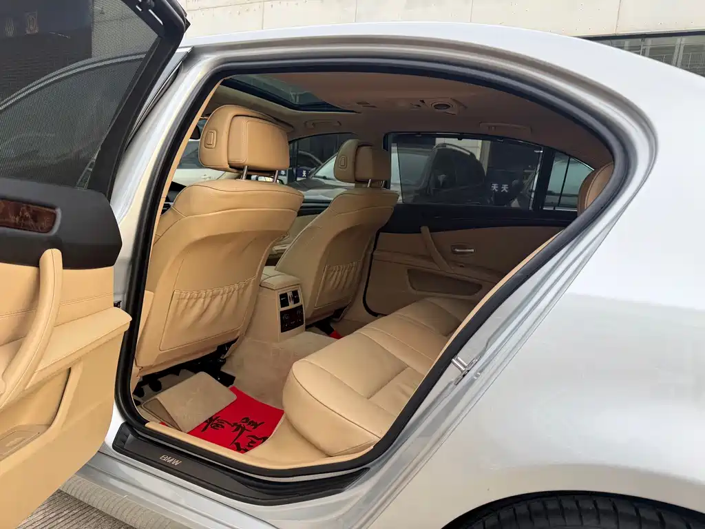 BMW 5 Series 2010 523Li Leading Model купить на сайте DeffCars