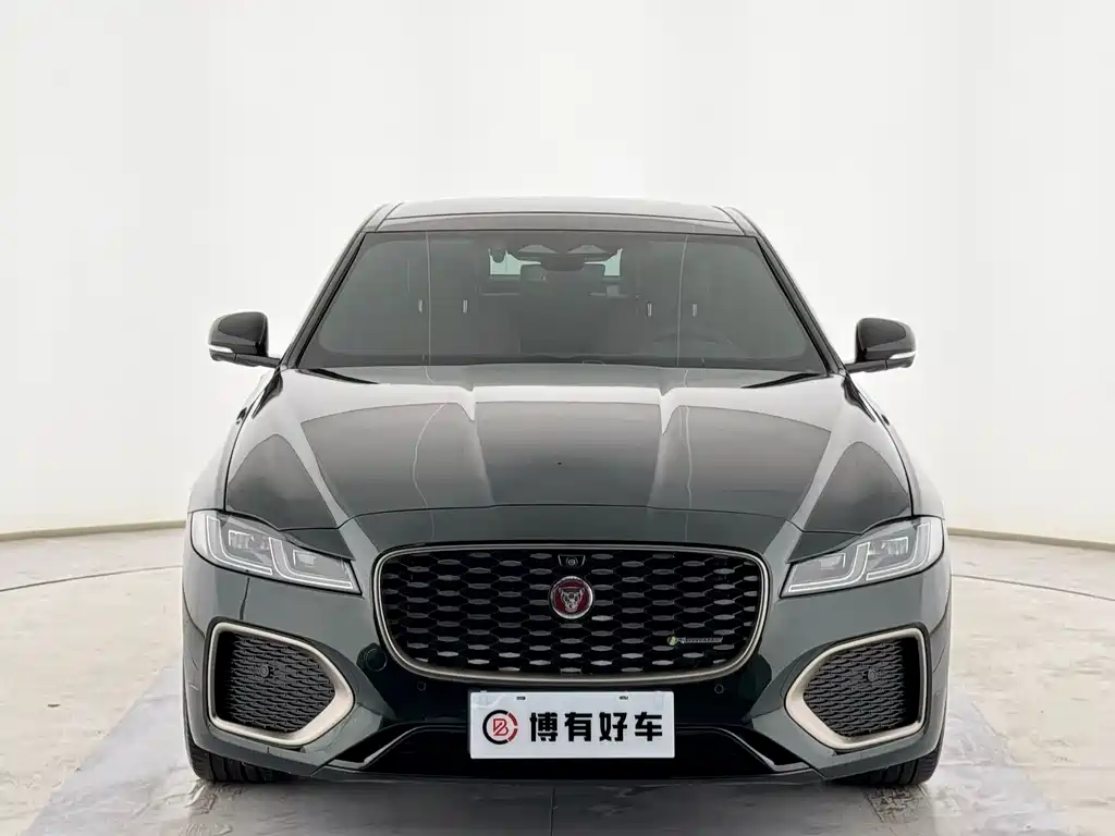 Jaguar XFL 2023 XFL 2.0T P250 two-wheel drive elite sports gold version купить на сайте DeffCars