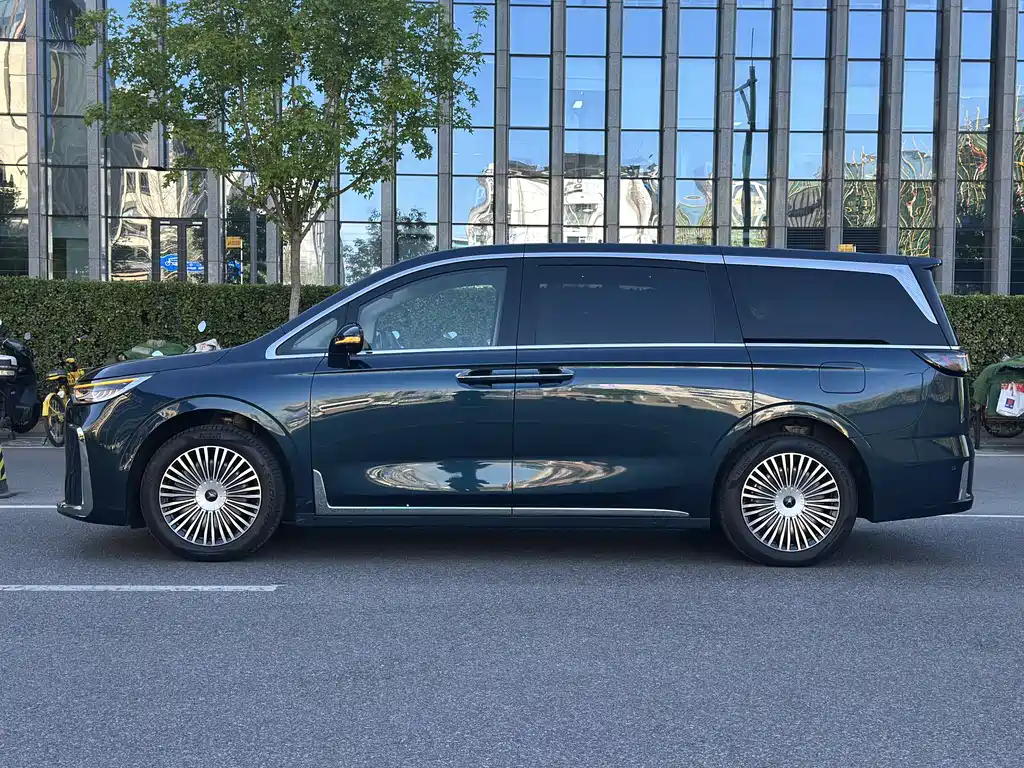 Lantu Dreamer 2025 PHEV four-wheel drive flagship Kunpeng version купить на сайте DeffCars