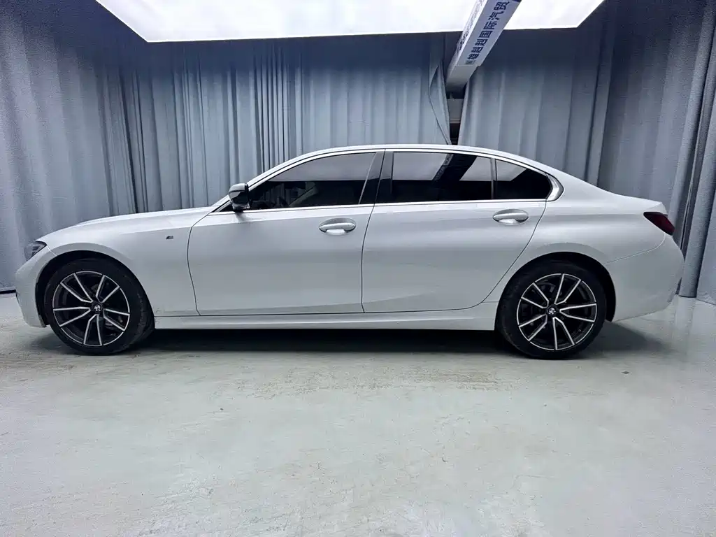 BMW 3 Series 2022 320Li M Sports Package купить на сайте DeffCars