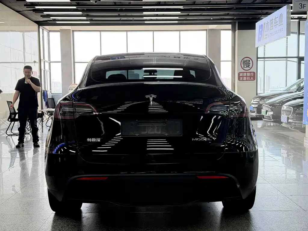 Model Y 2022 facelift rear-wheel drive version купить на сайте DeffCars