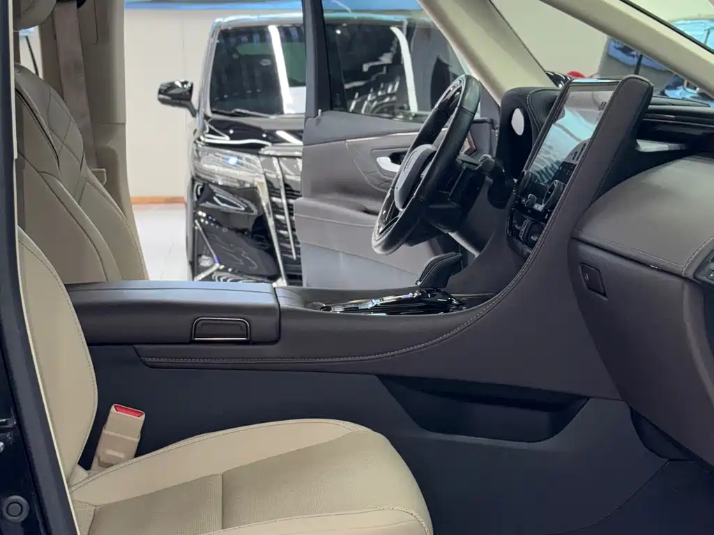 Wilfa 2024 Crown Dual Engine 2.5L Supreme Executive Edition купить на сайте DeffCars