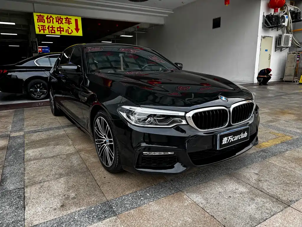 BMW 5 Series 2018 facelift 530Li leading M sports package купить на сайте DeffCars