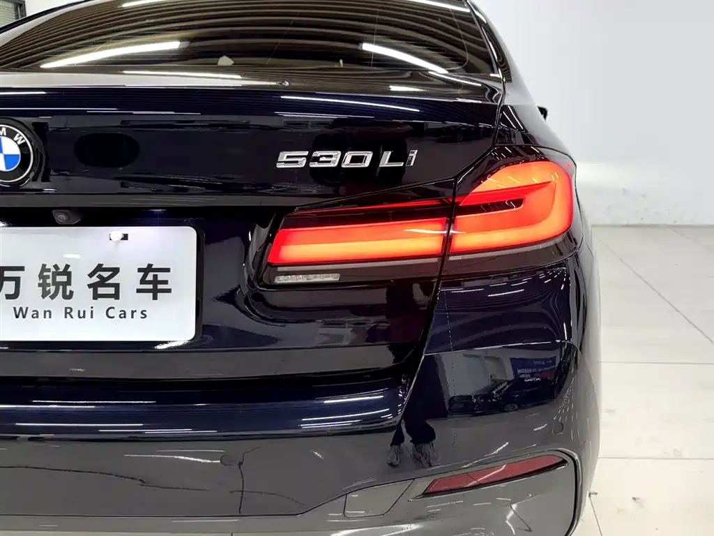 BMW 5 Series 2021 Facelift 530Li Exclusive M Sports Package купить на сайте DeffCars